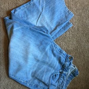 BUNDLE AND SAVE !!! Old navy capris size 20